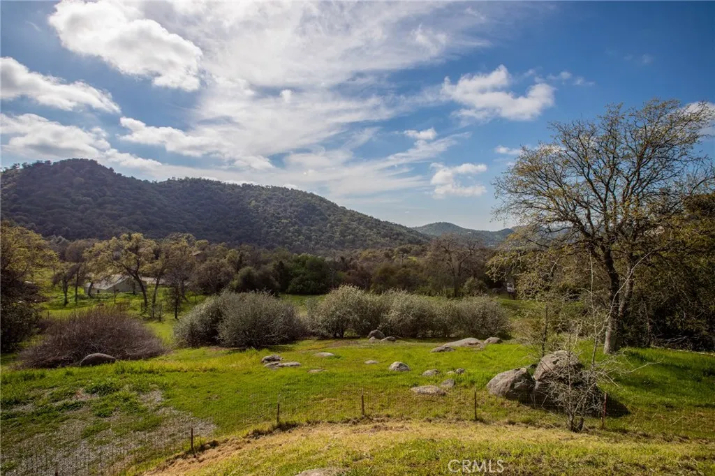 Additional image 51 of 49980 Daffodil Ln, Squaw Valley, CA 93675