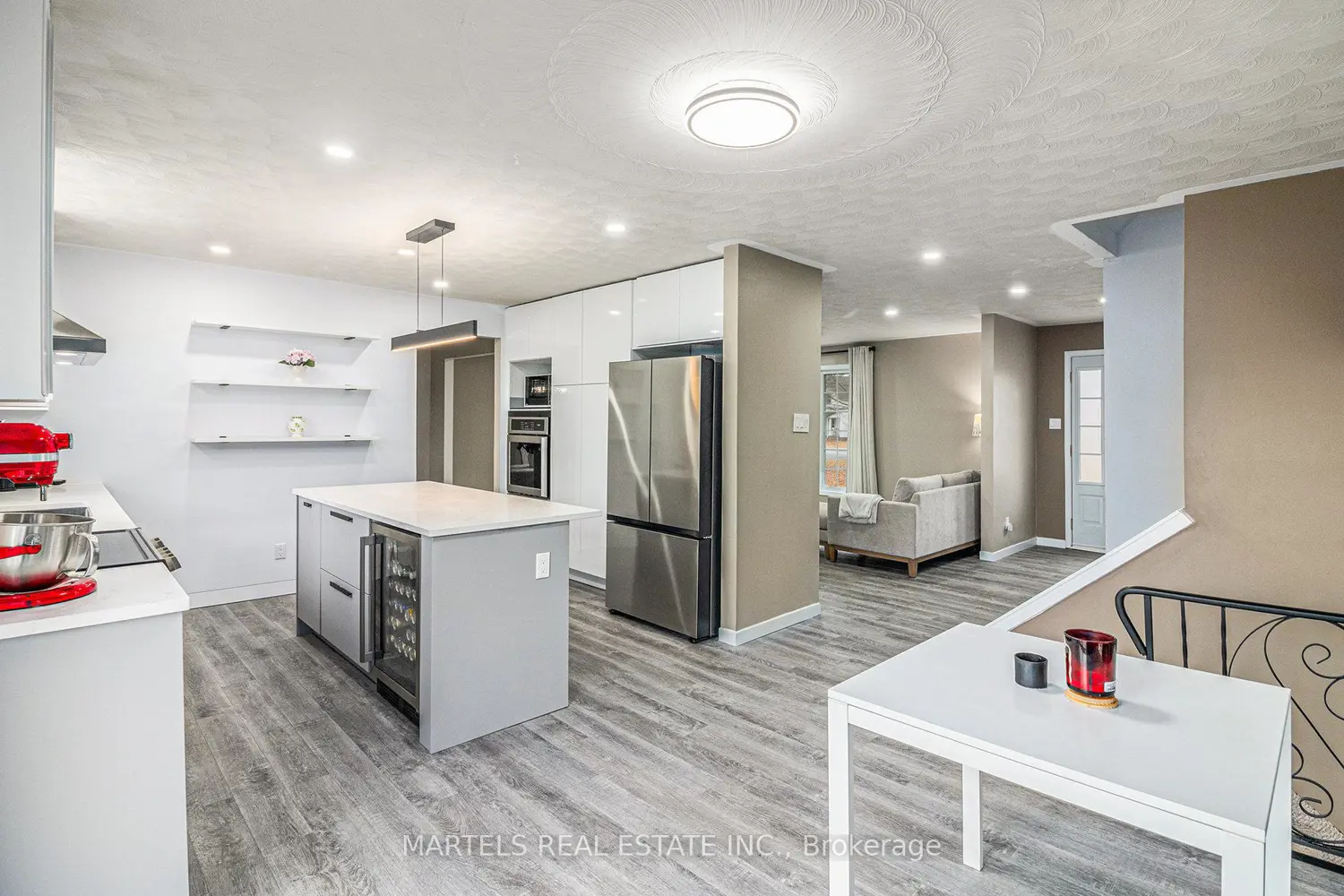 Additional image 8 of 844 Principale Street