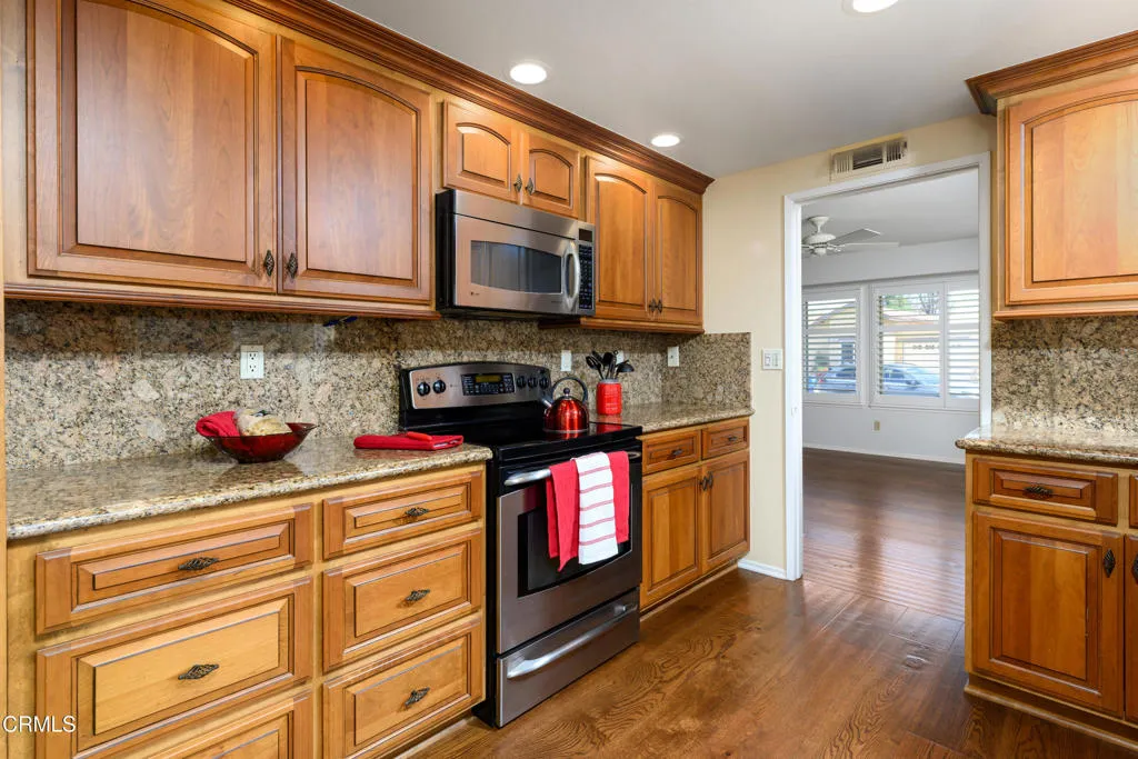 Additional image 25 of 40218 Village 40 Vlg, Camarillo, CA 93012