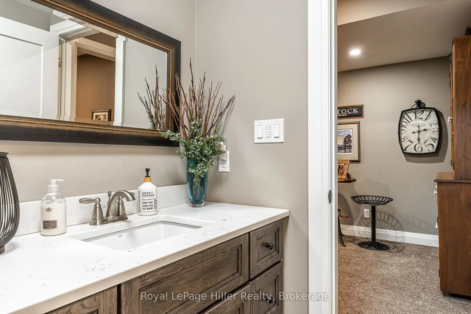 Additional image 17 of 687 Forman Avenue