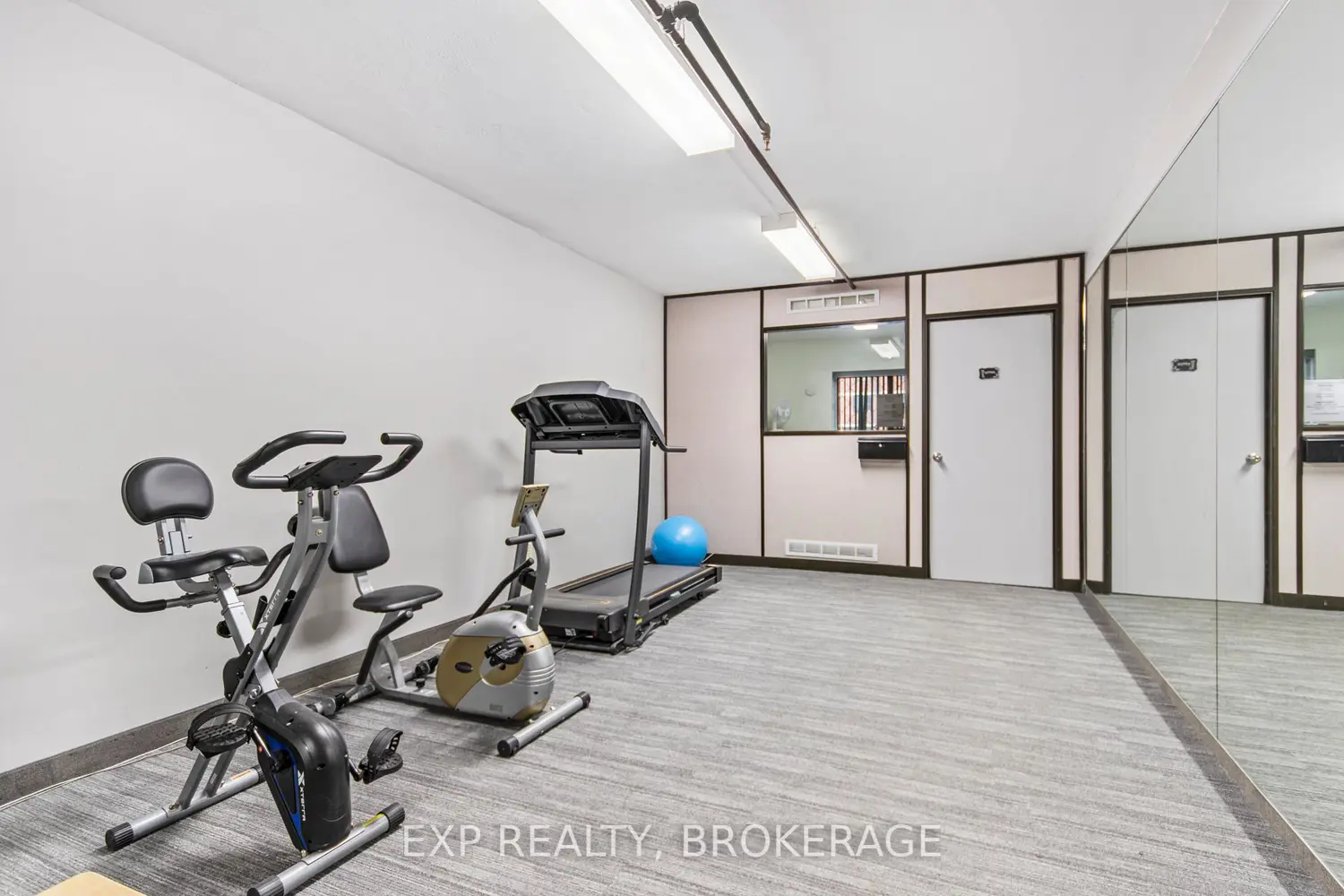 Additional image 15 of 14 Greenview Drive 607