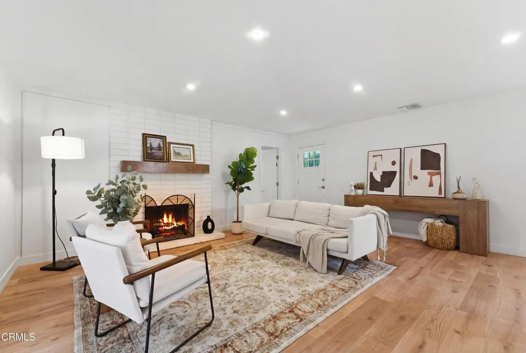 Additional image 3 of 22718 Cantlay Street, West Hills, CA 91307