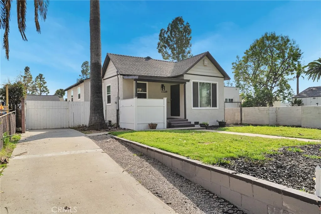 Additional image 47 of 70 W Claremont St, Pasadena, CA 91103