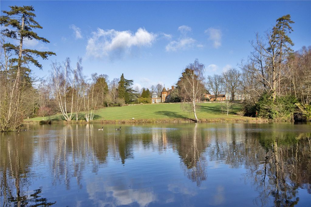Additional image 7 of 2 bed flat for saleNorth Frith Park, Hadlow, Tonbridge, Kent TN11