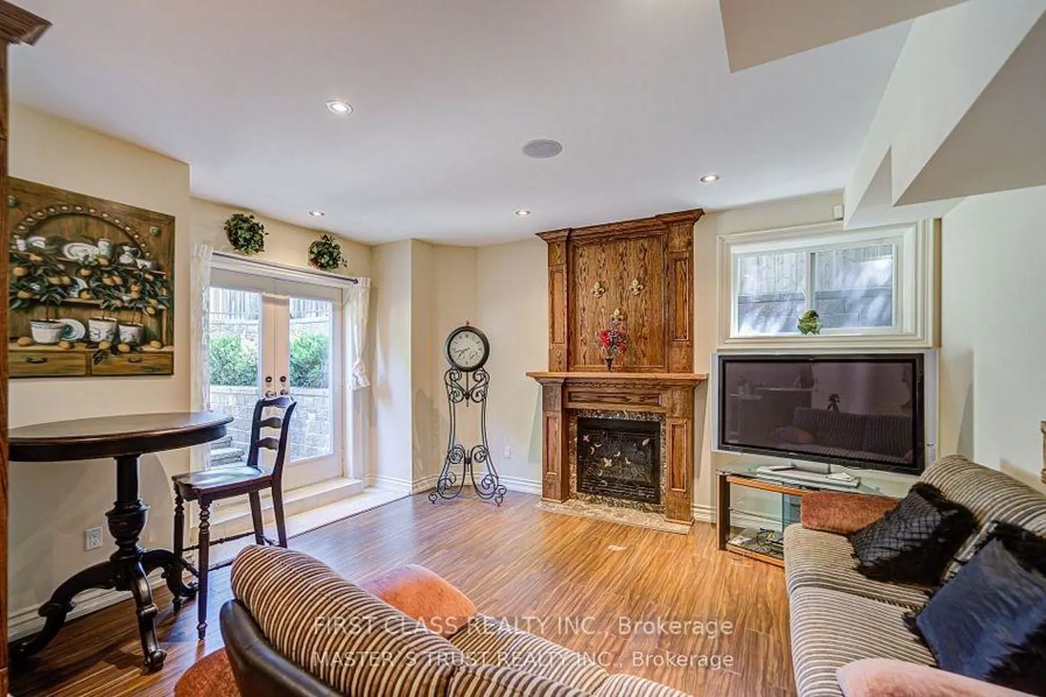 Additional image 14 of 216 Parkview Avenue