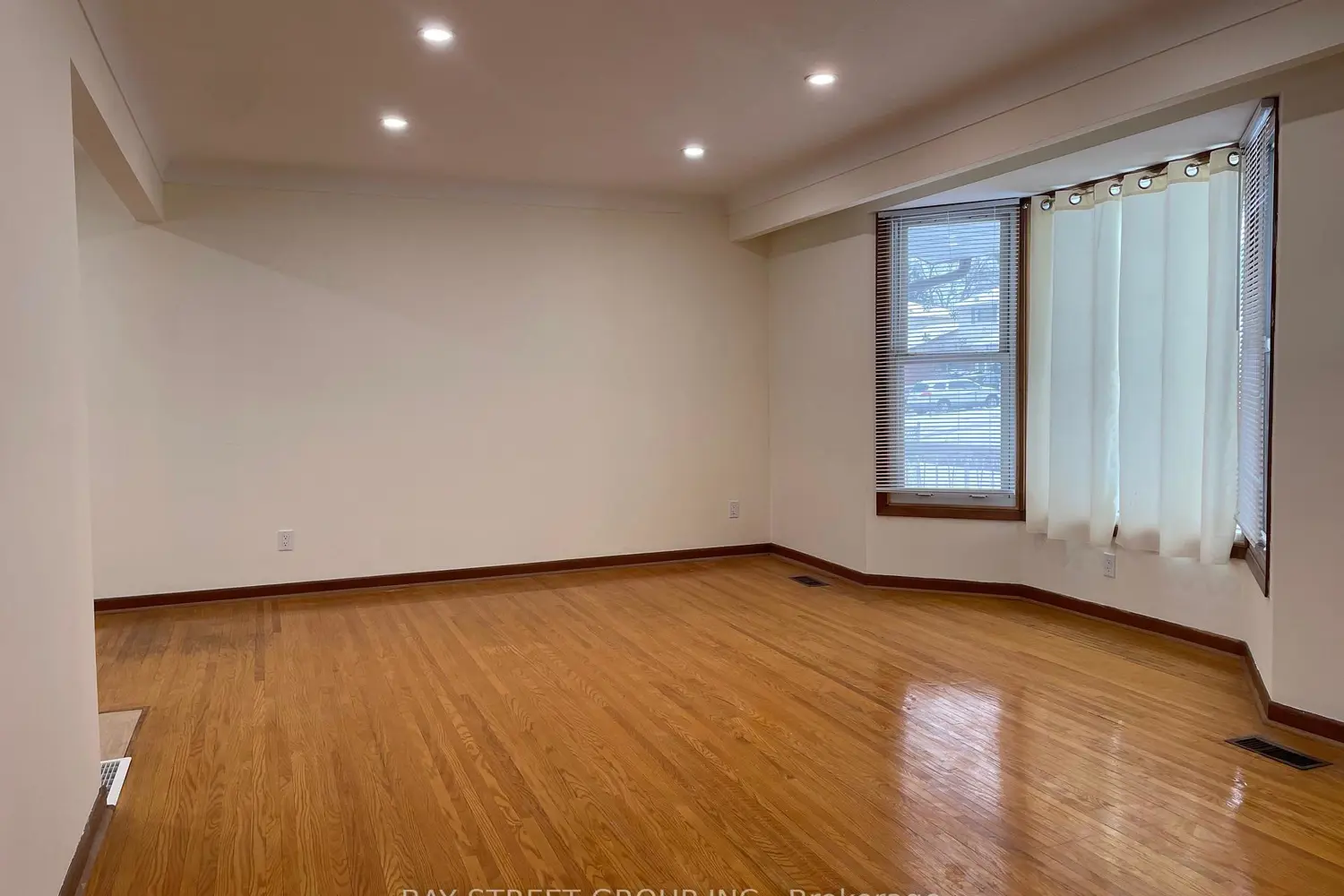 Additional image 11 of 6826 Stokes Street