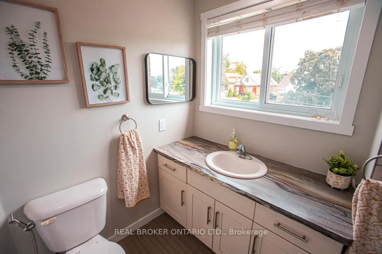 Additional image 15 of 489 East Avenue B