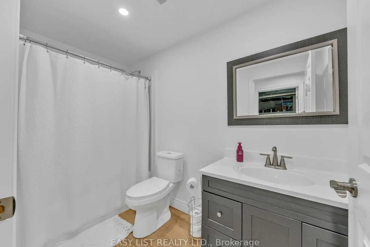 Additional image 15 of 1585 Skinner Street