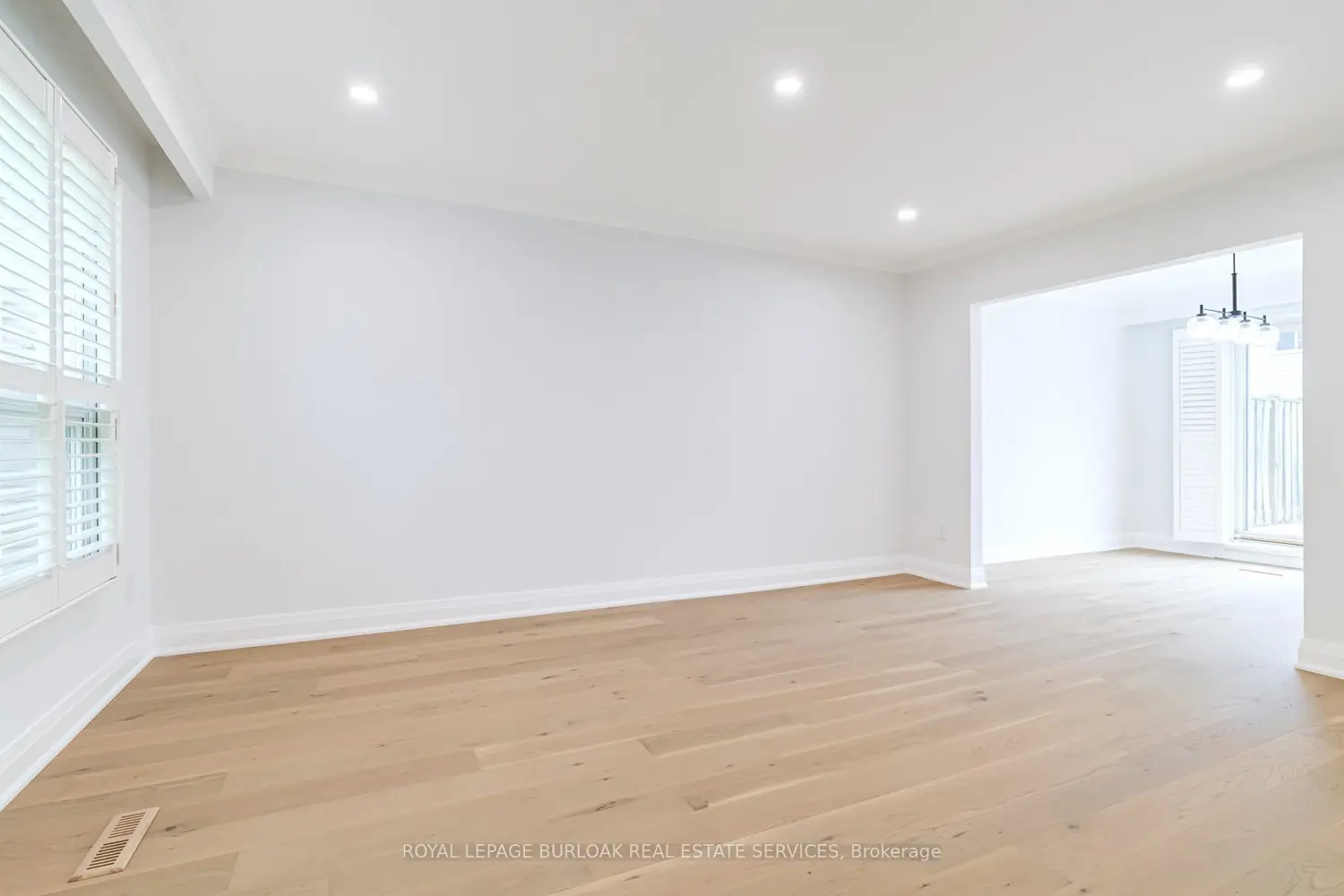 Additional image 3 of 5475 Lakeshore Road 4