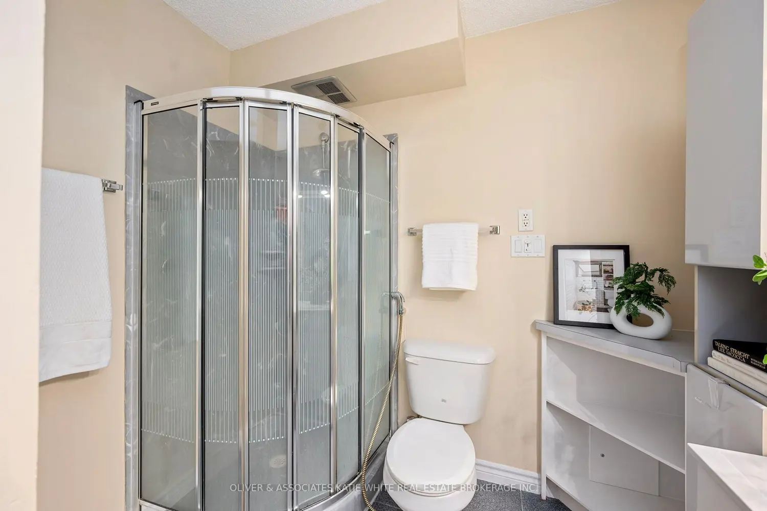 Additional image 12 of 380 King Street 1507