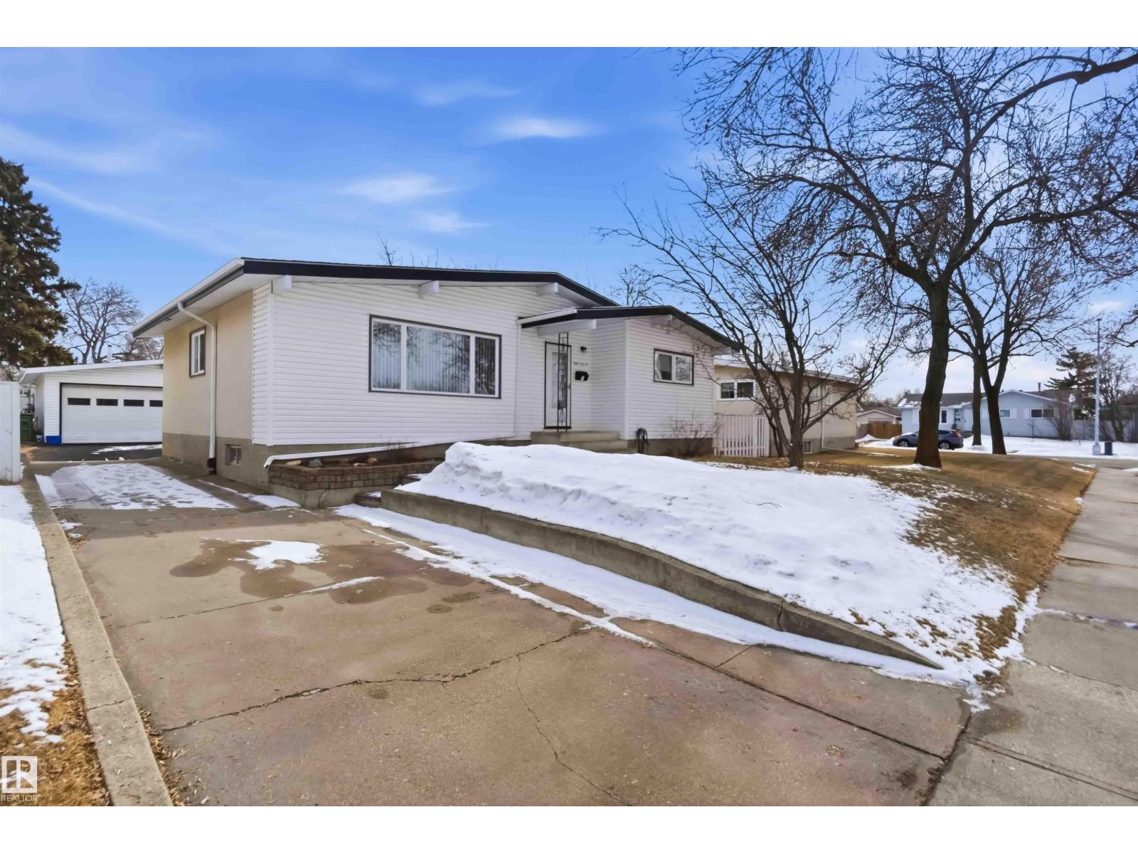 Additional image 3 of 15007 59a Street NW, Edmonton, AB, T5A1Z1