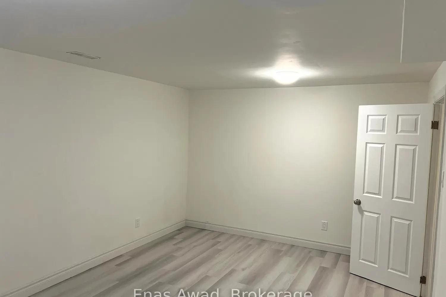 Additional image 16 of 1402 Clearview Drive