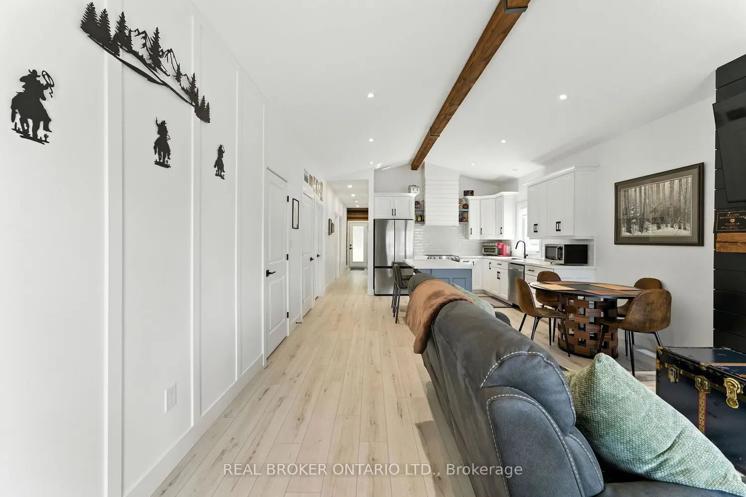 Additional image 5 of 7 Macneil Court