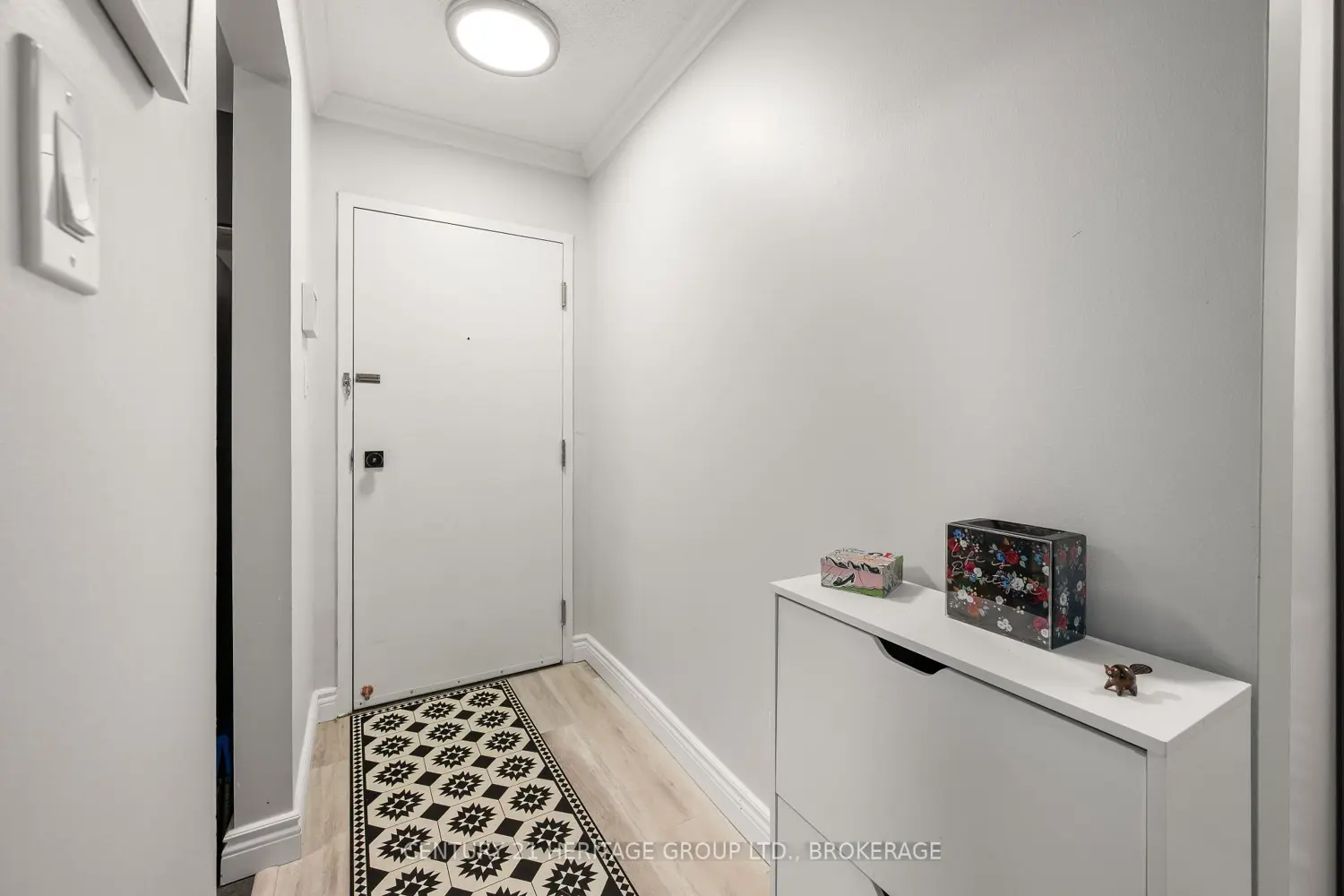 Additional image 6 of 573 Armstrong Road 114