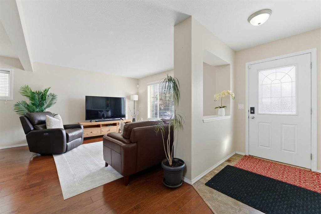 Additional image 3 of 67 Bridlecrest Road SW, Calgary, AB, T2Y 5J2