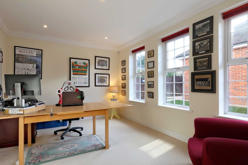 Additional image 9 of 6 bed detached house for saleBarton Drive, Beaconsfield, Buckinghamshire HP9