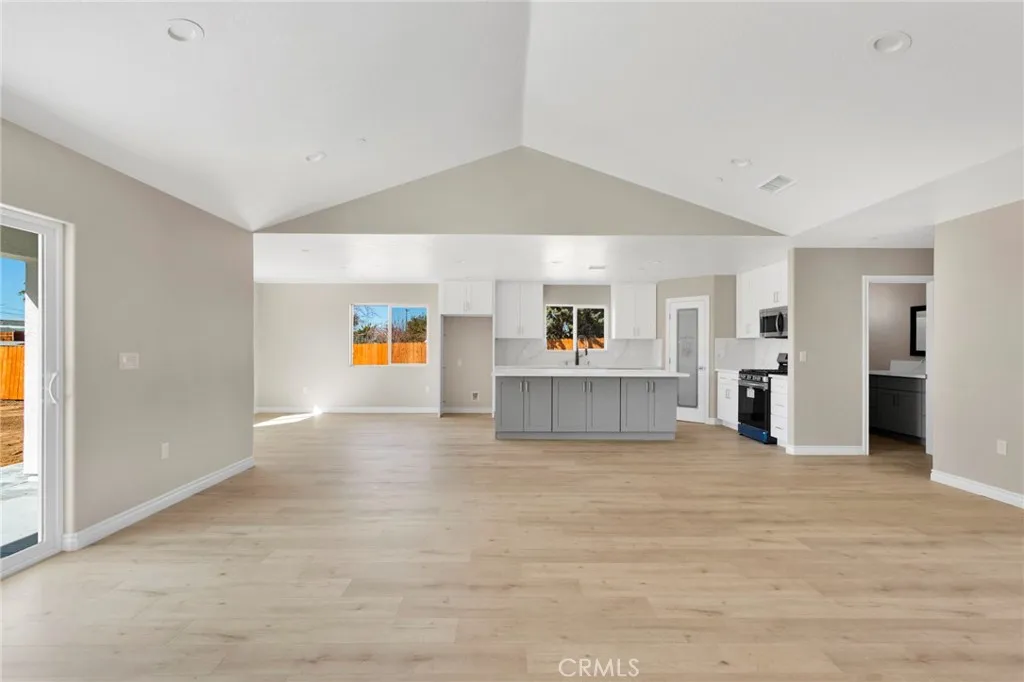 Additional image 40 of 10704 11th Ave., Hesperia, CA 92345