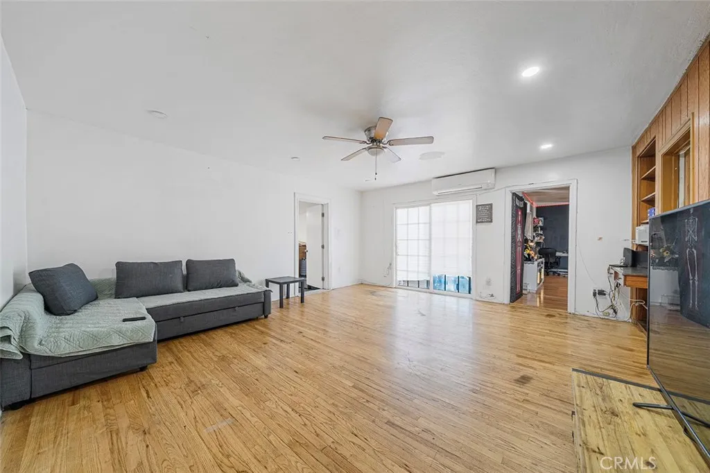 Additional image 12 of 14603 S Aprilia Ave, Compton, CA 90220