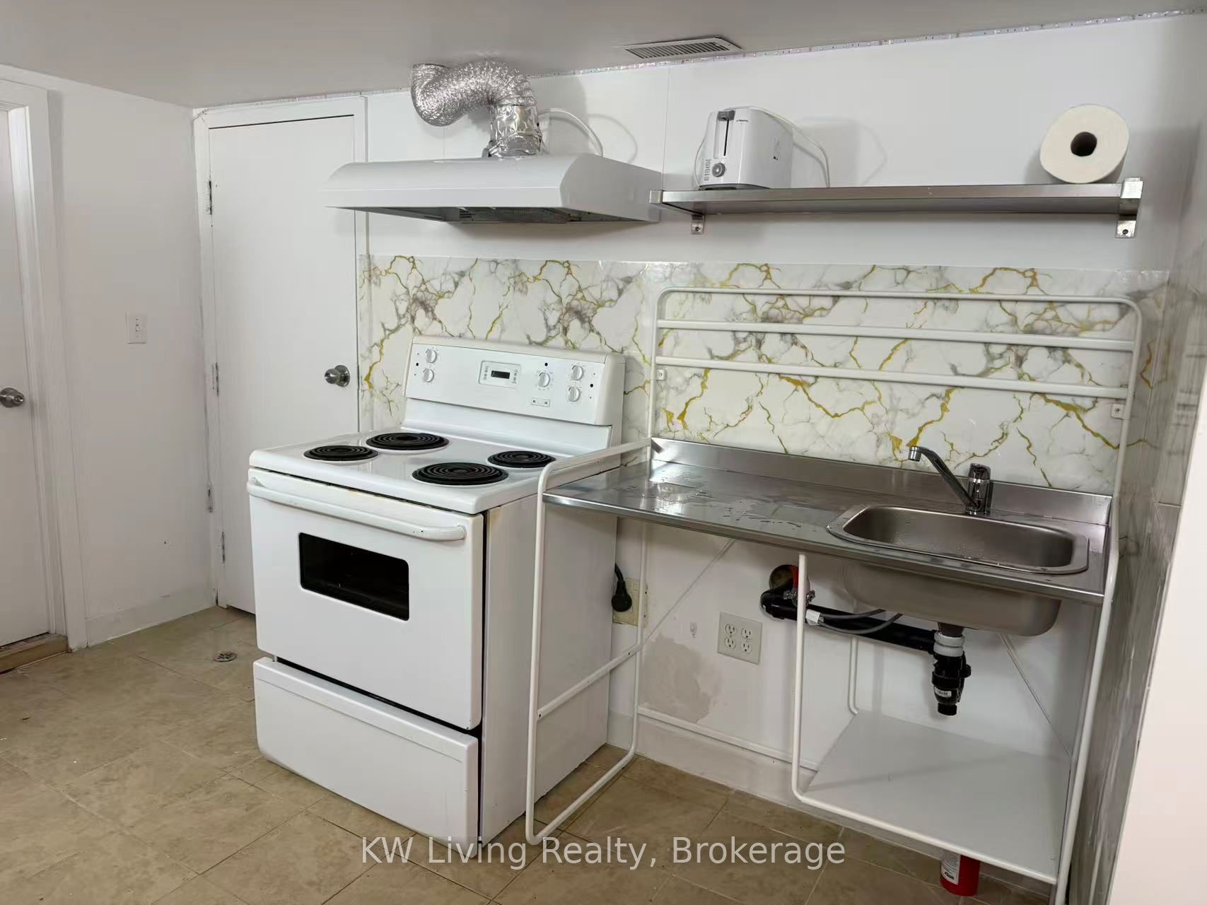 Additional image 4 of Basement-62 Ulster Street, Toronto, ON, M5S 1E5