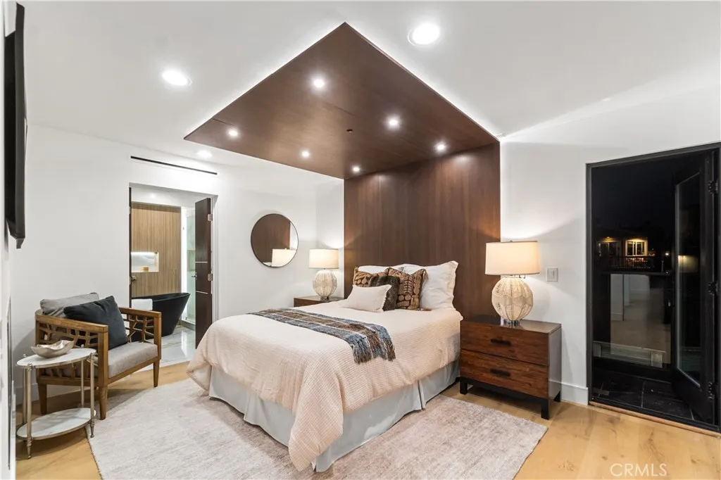 Additional image 86 of 214 El Porto Street, Manhattan Beach, CA 90266