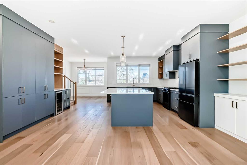 Additional image 6 of 305 18 Street NW, Calgary, AB, T2N4J7