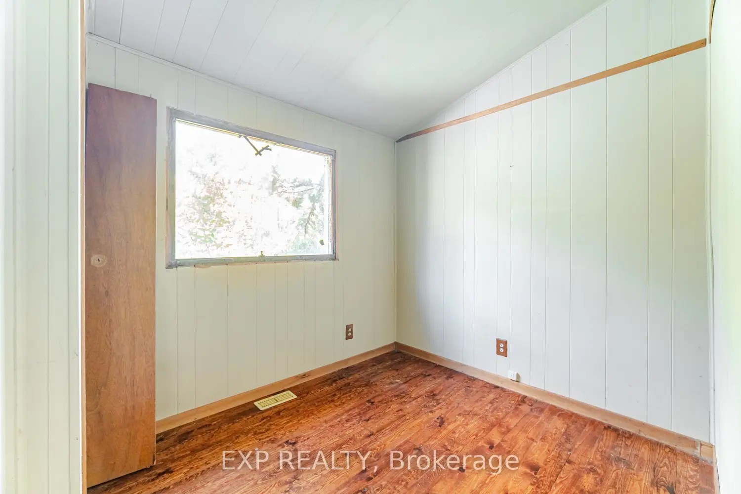 Additional image 15 of 111490 Grey County Road 14