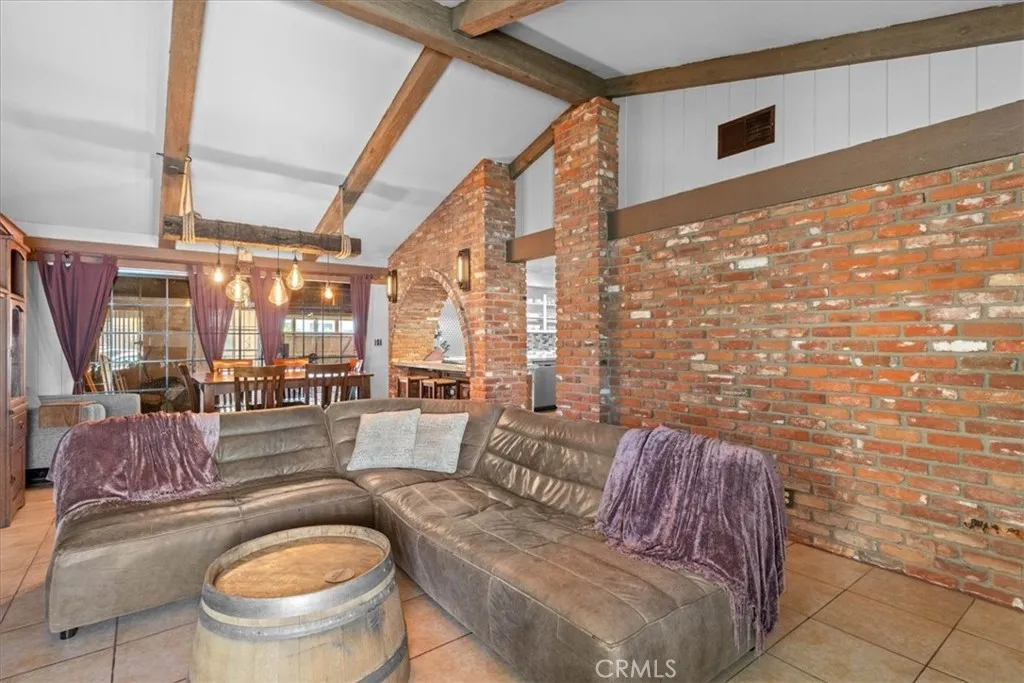 Additional image 45 of 222 Village Sq, Fillmore, CA 93015