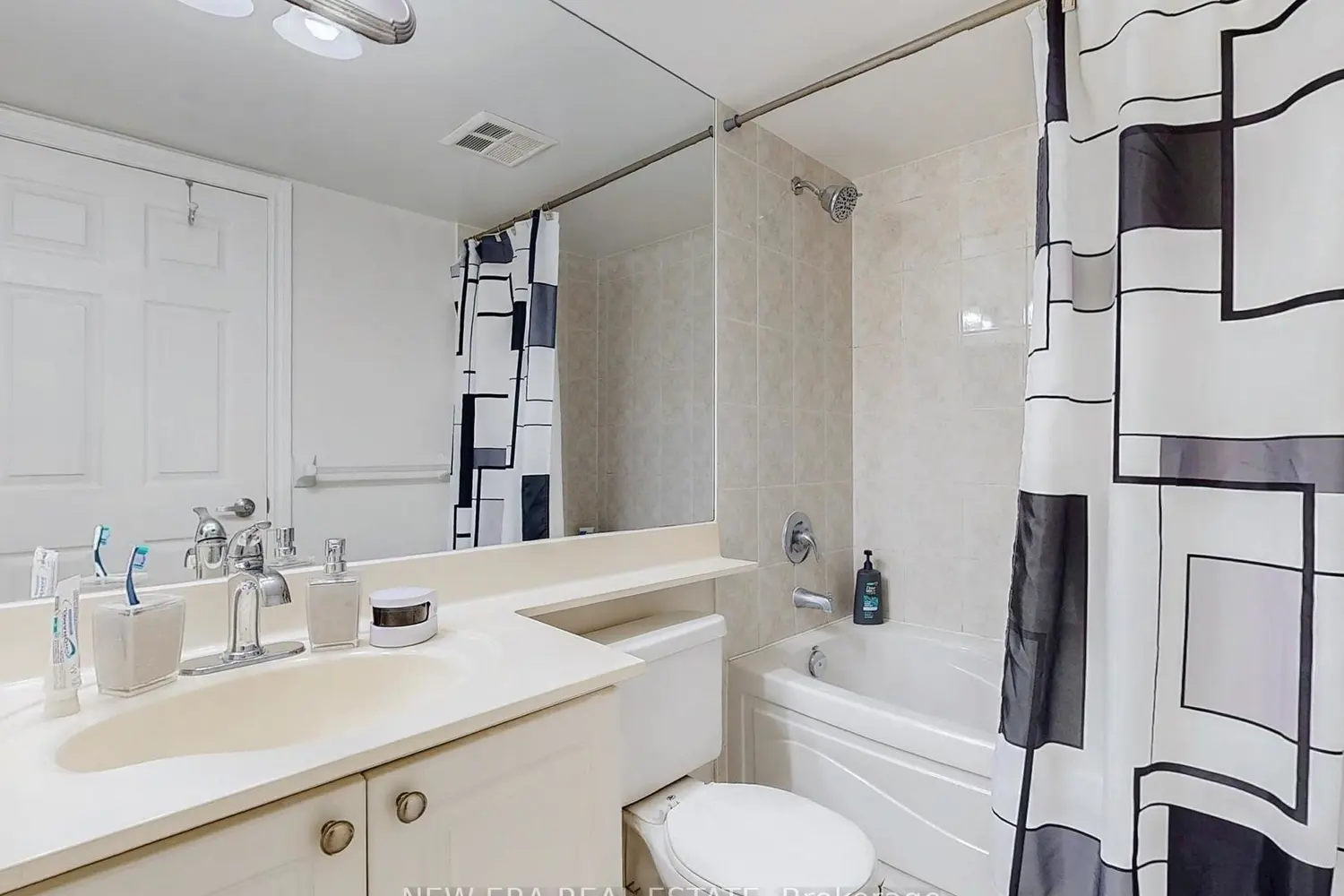 Additional image 10 of 3888 Duke Of York Boulevard 923