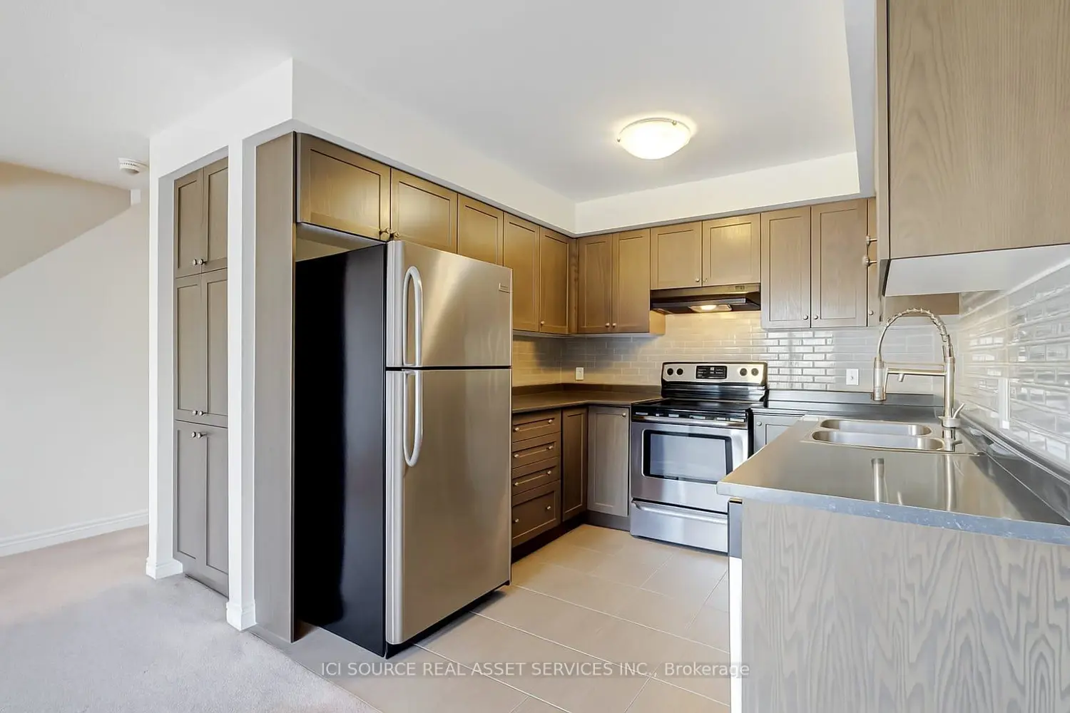 71 Tabaret Crescent photo 4