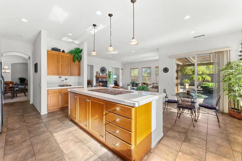 Additional image 90 of 241 Melbourne Glen, Escondido, CA 92026