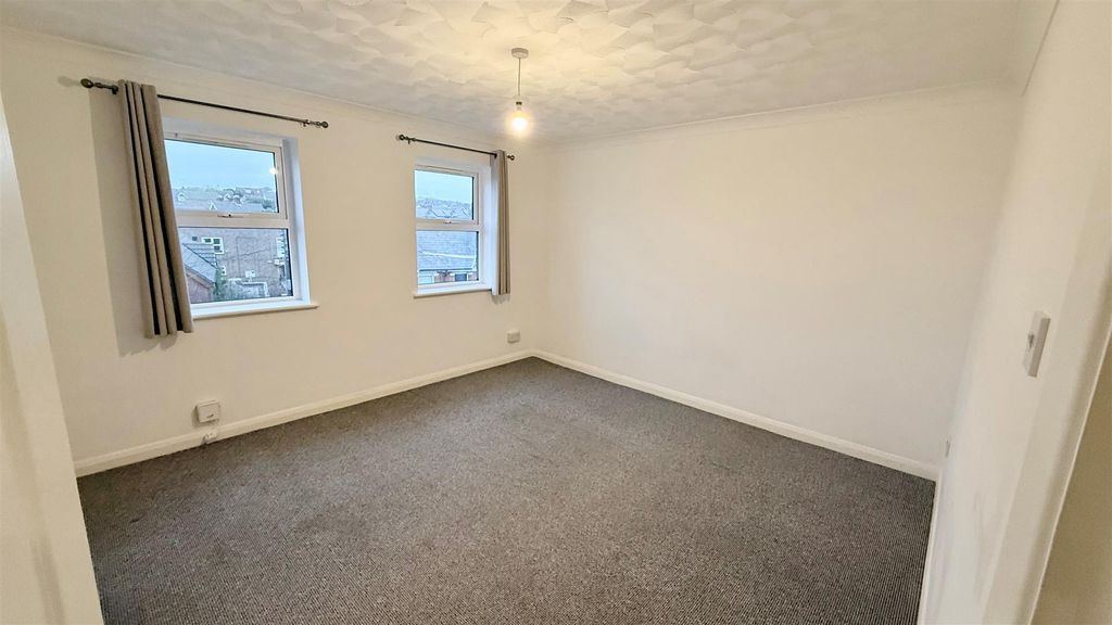Additional image 3 of 2 bed flat for saleFreshwater, Isle Of Wight PO40