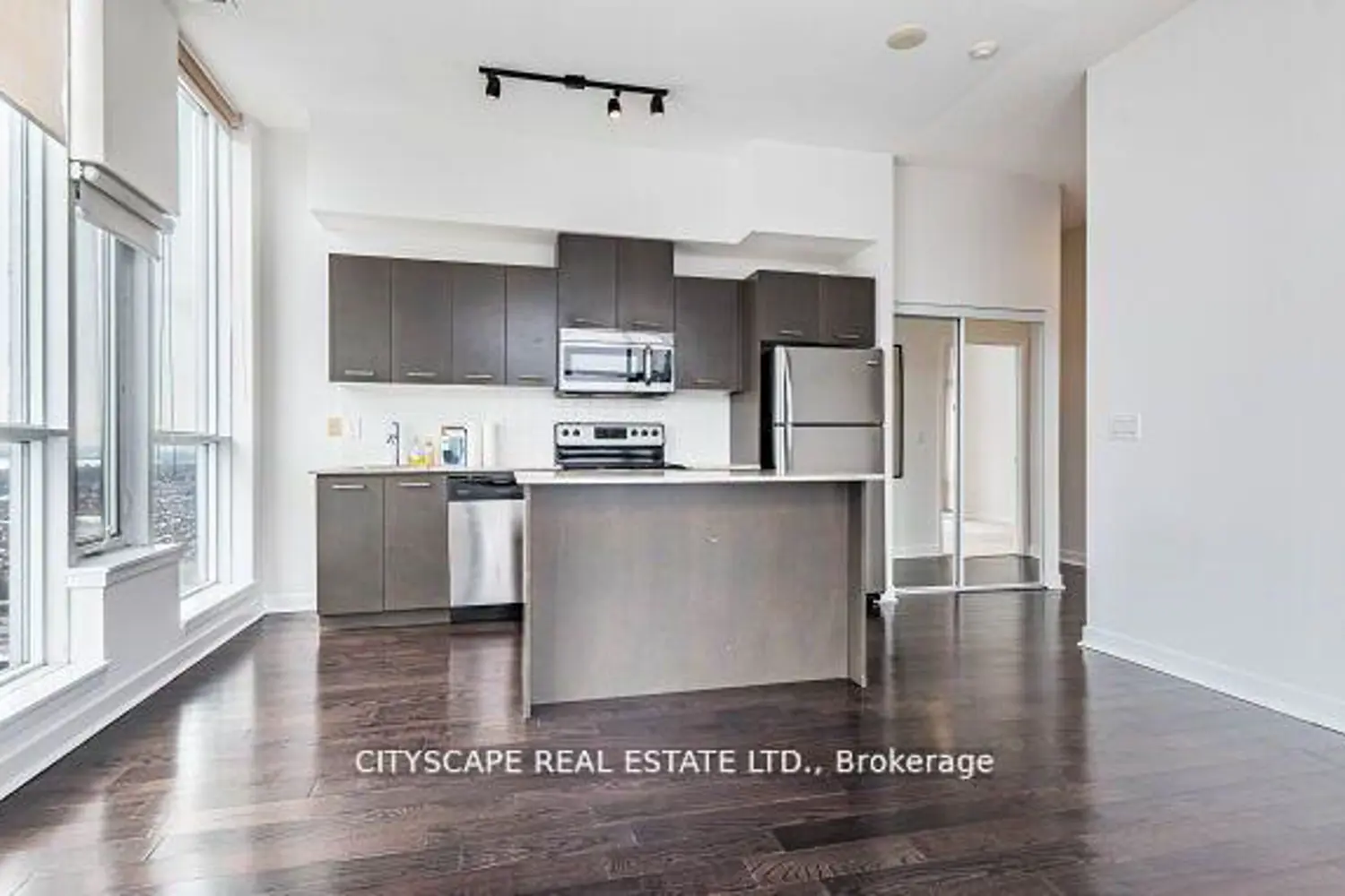 Additional image 6 of 360 Square One Drive 3205