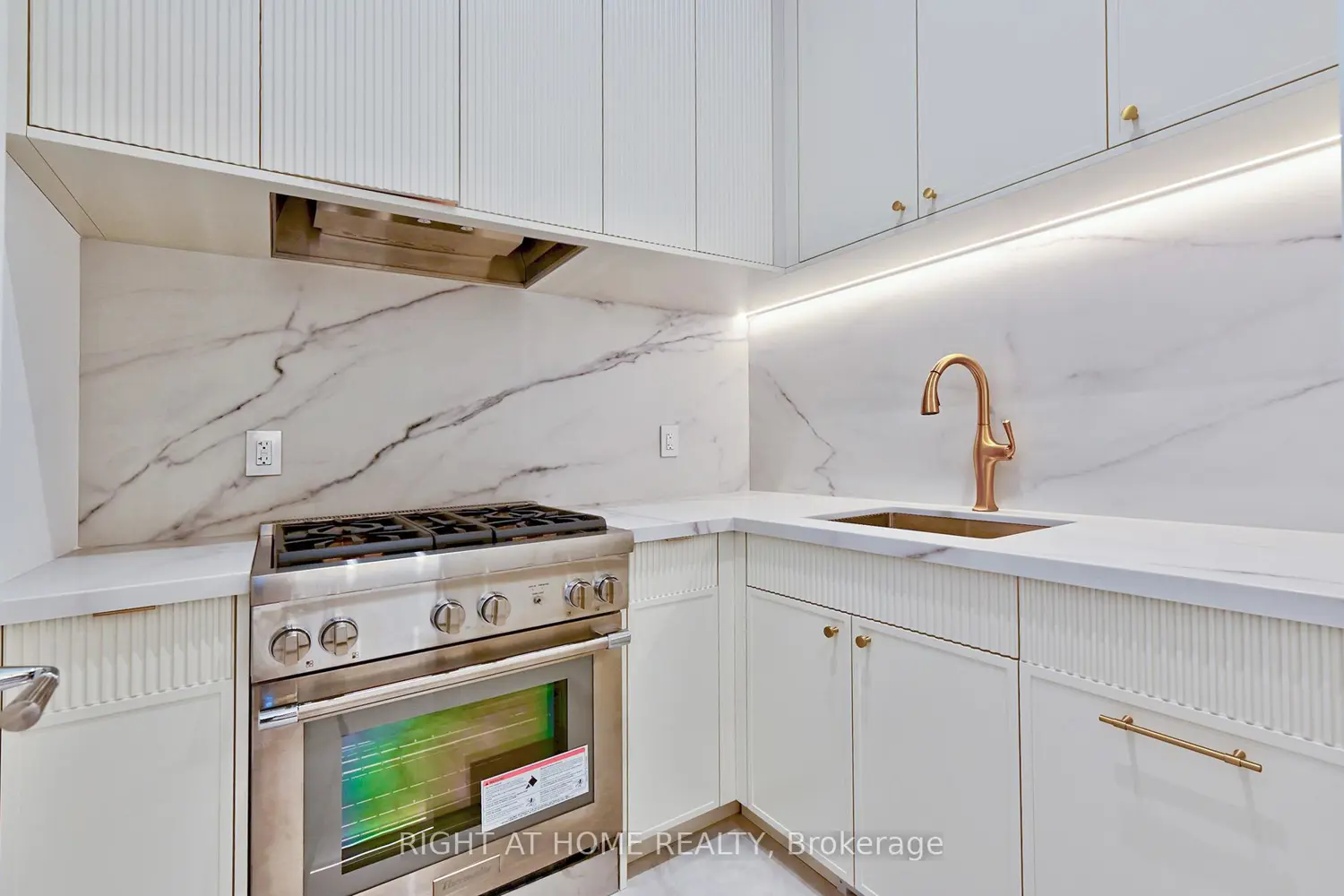 Additional image 6 of 27 Hurlingham Crescent