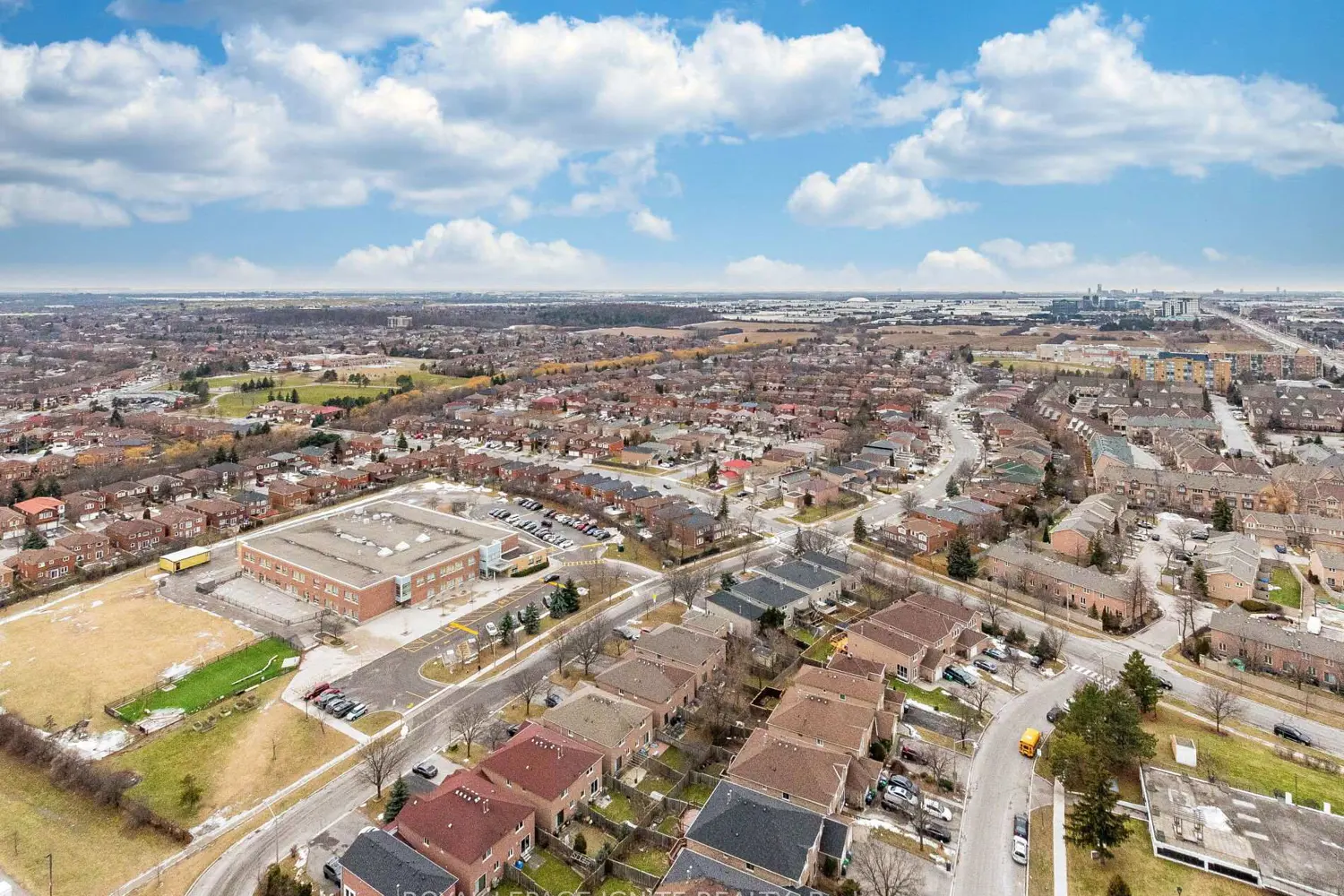 Additional image 15 of 35 Watergarden Drive 2516