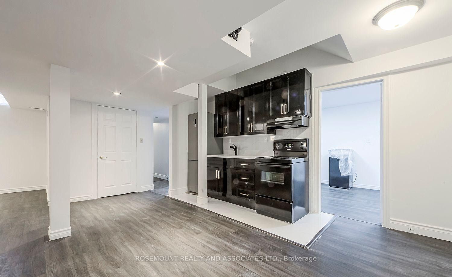 Additional image 3 of 224 Wilcroft Court, Pickering, ON, L1V 6N5