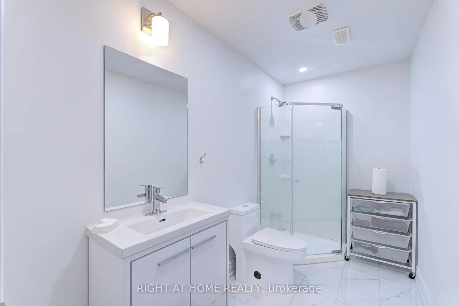 Additional image 20 of 796 Rayner Court