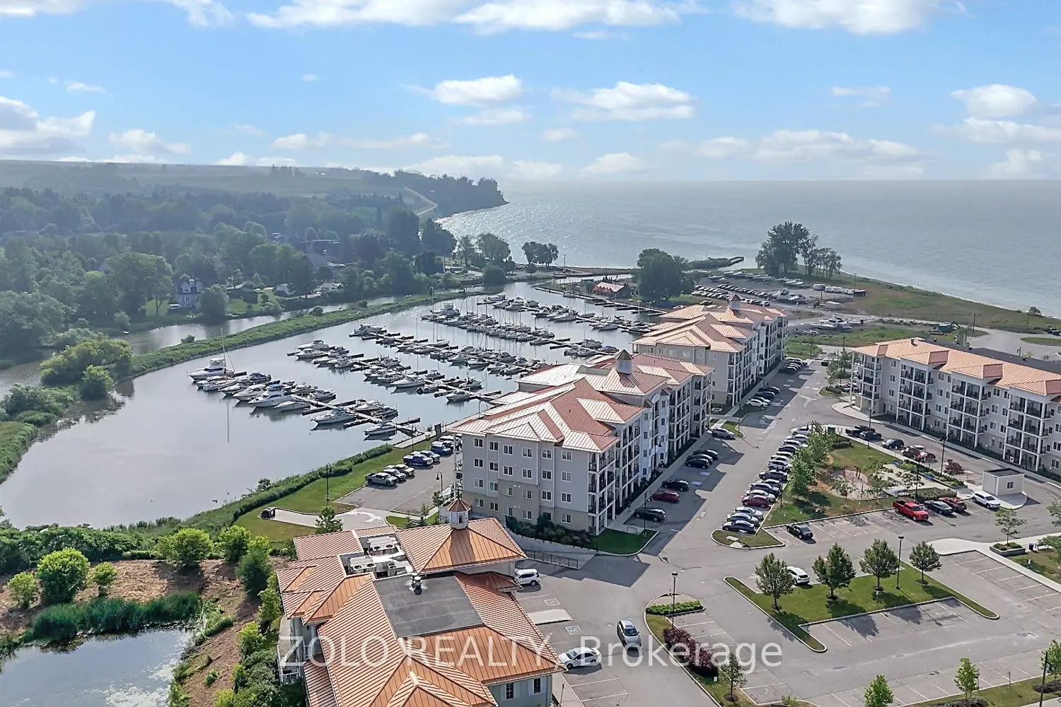 Additional image 5 of 395 Lakebreeze Drive 301