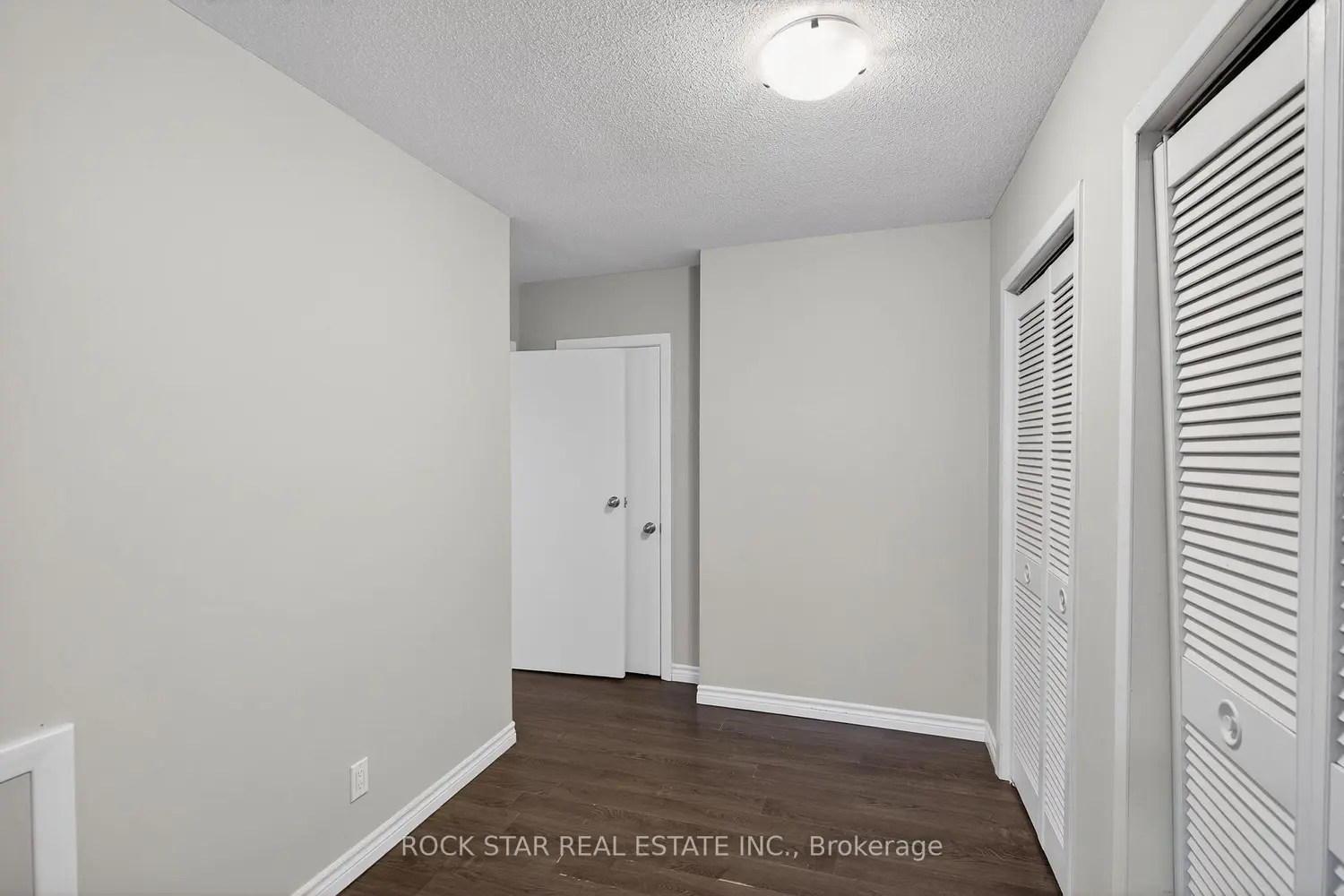 Additional image 18 of 399 East 15Th Street