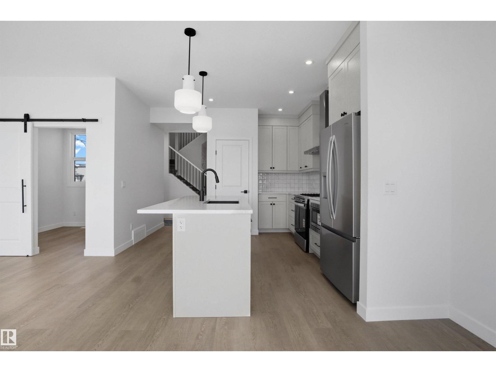 Additional image 3 of 1126 Cristall Crescent SW, Edmonton, AB, T6W5S9