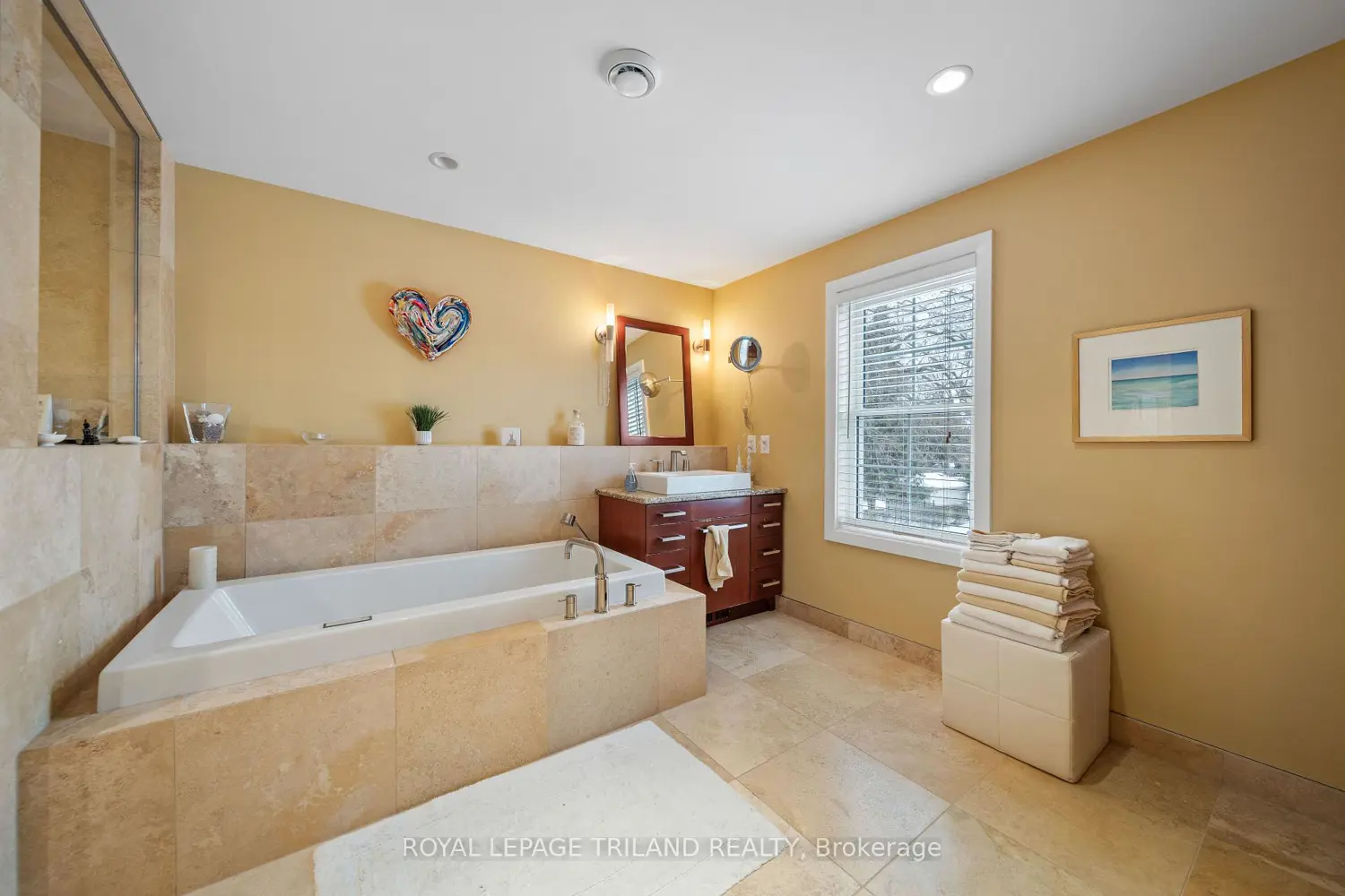 Additional image 12 of 1104 The Parkway