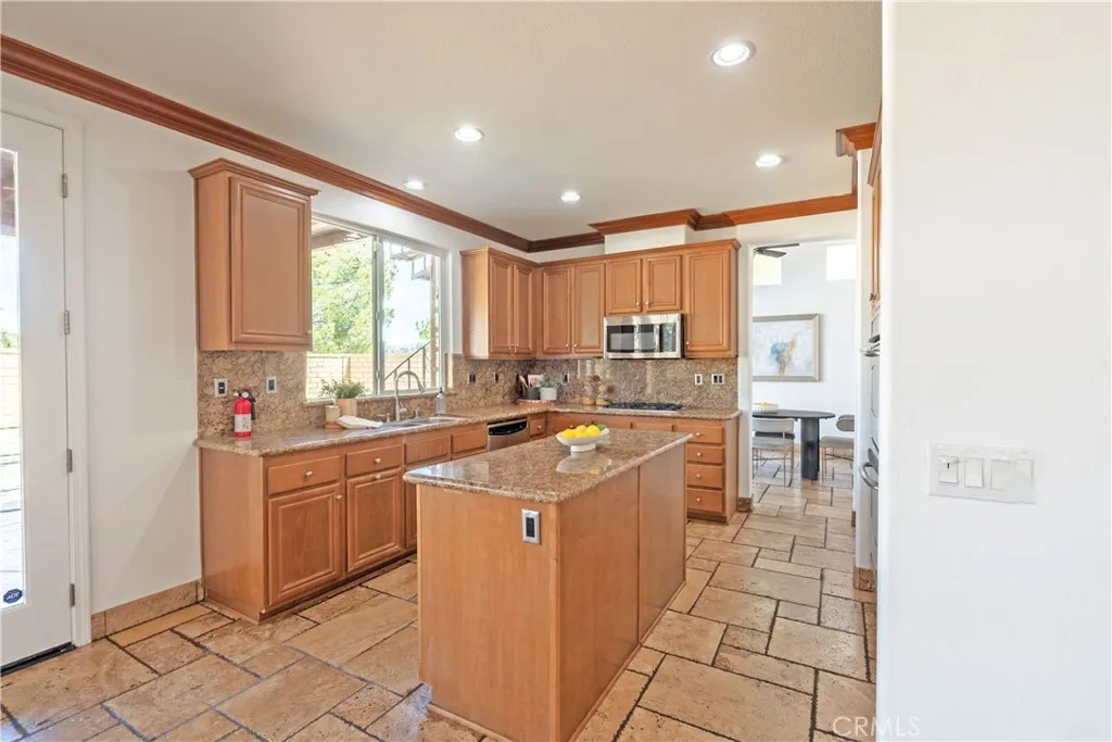 Additional image 44 of 17425 Honey Maple St, Canyon Country, CA 91387