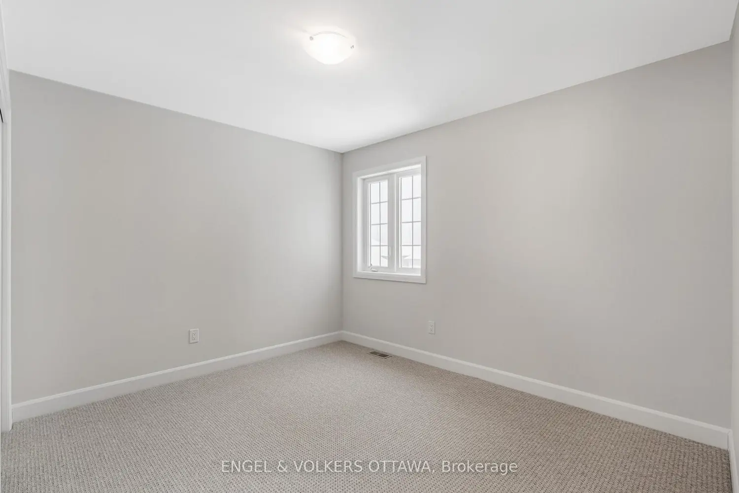 Additional image 13 of 683 Fisher Street