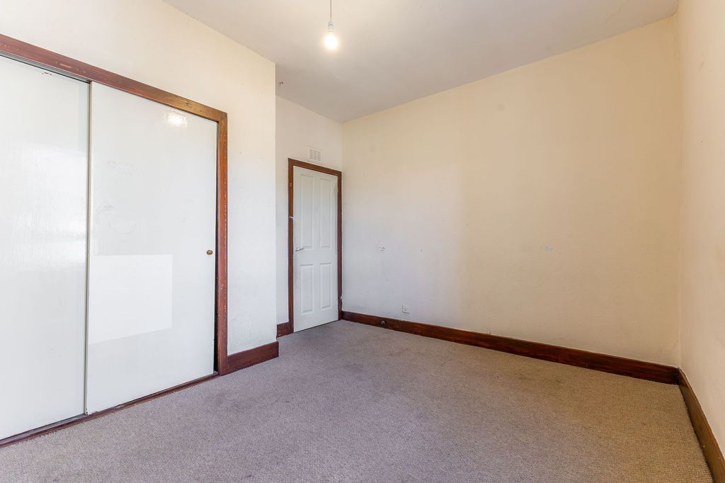 2 bed flat for saleCanal Street, Perth PH2 photo 3