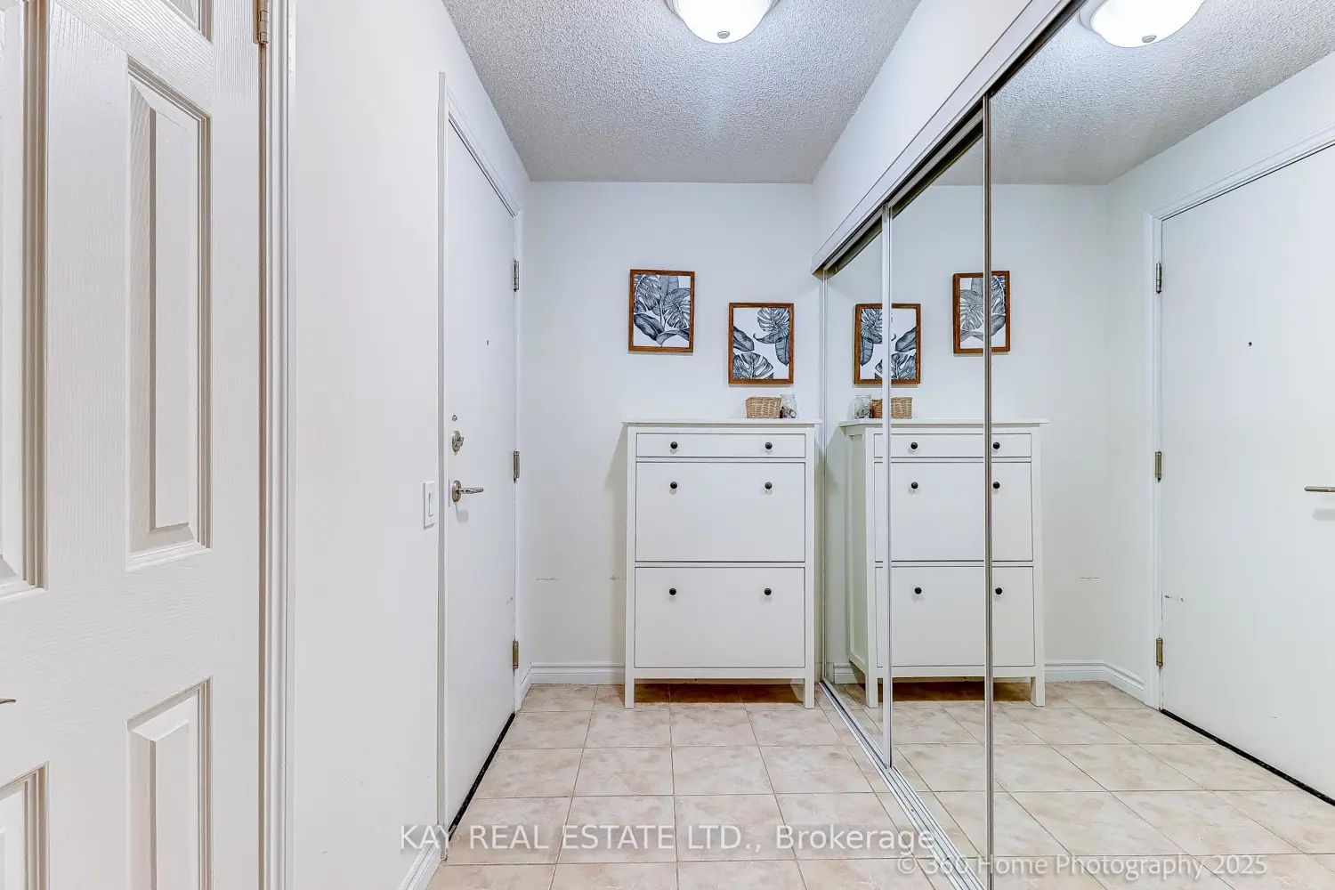 Additional image 6 of 5233 Dundas Street 1526