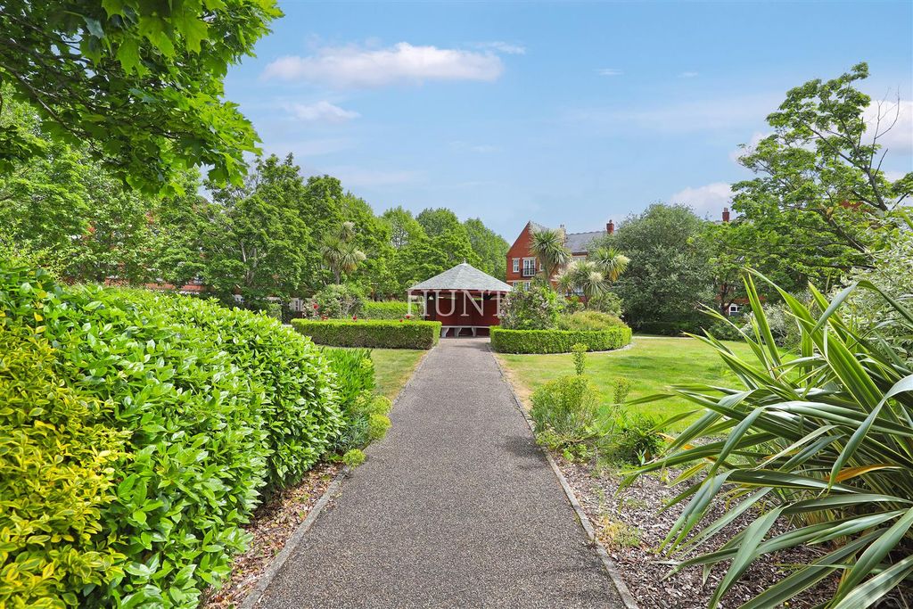 Additional image 25 of 2 bed flat for saleSutherland House, Repton Park, Woodford Green IG8