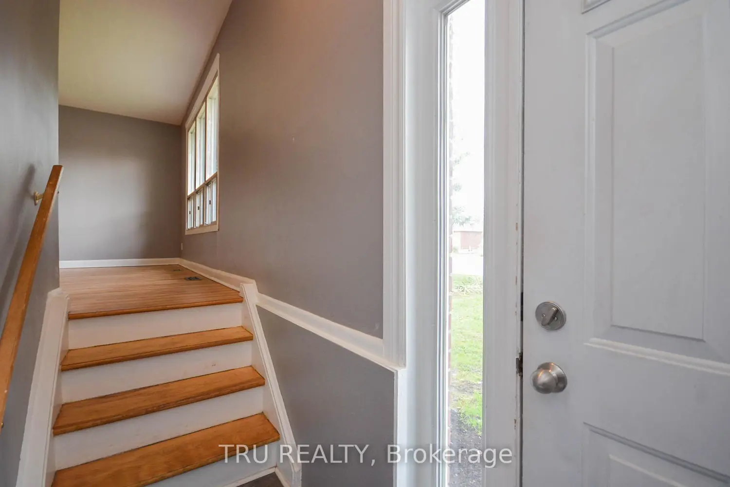 2428-2430 Iris Street photo 3