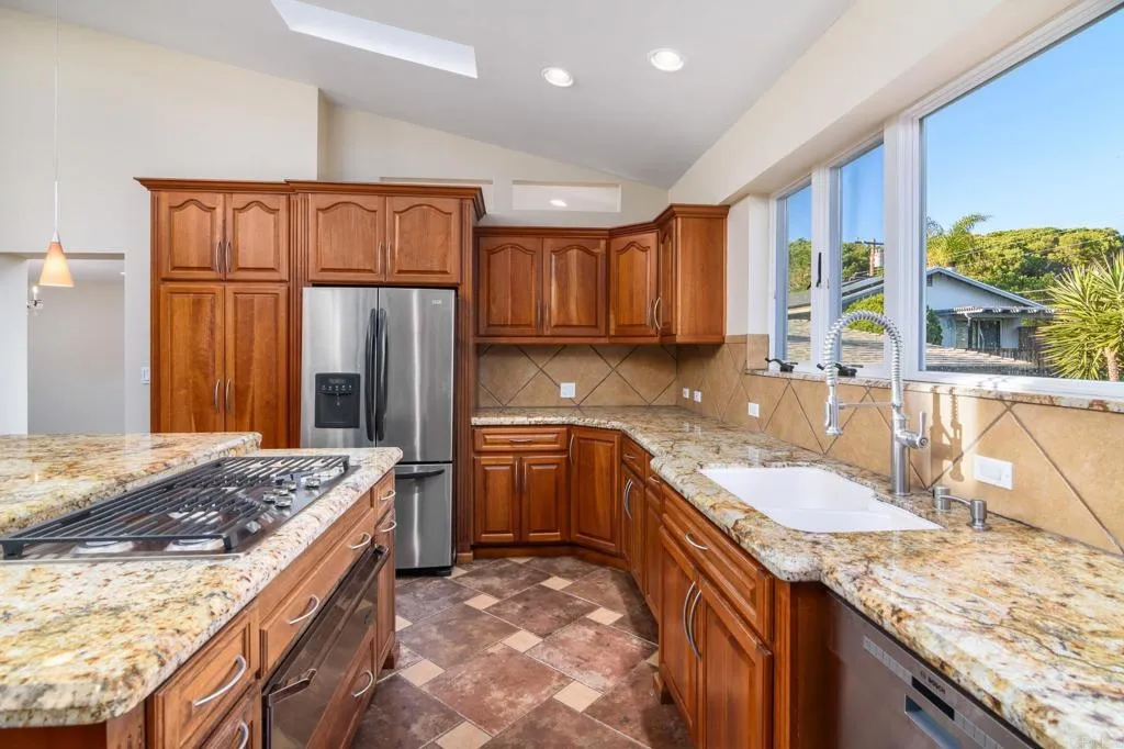 Additional image 18 of 1180 Barcelona Drive, San Diego, CA 92107