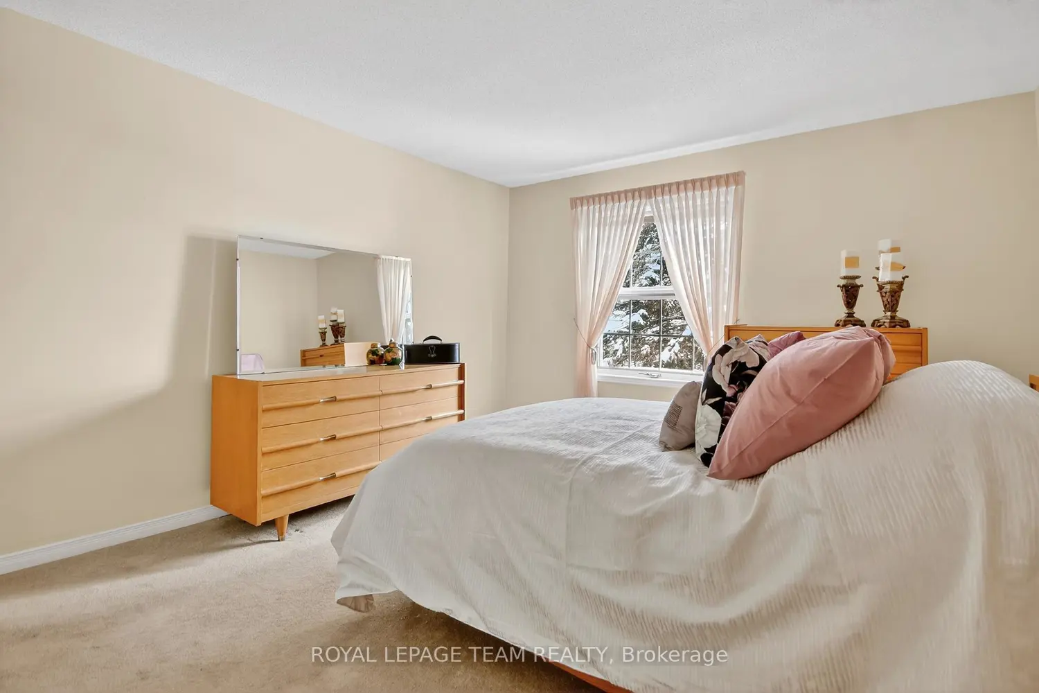 Additional image 20 of 40 Pearl Street 201