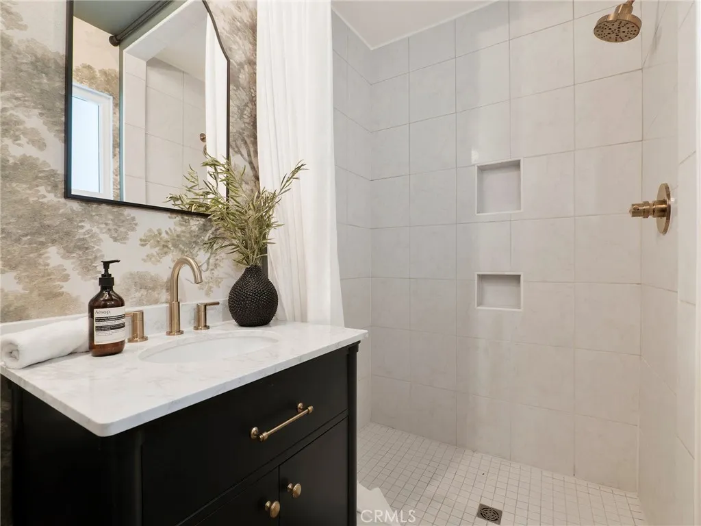 Additional image 28 of 17156 Bullock St, Encino, CA 91316