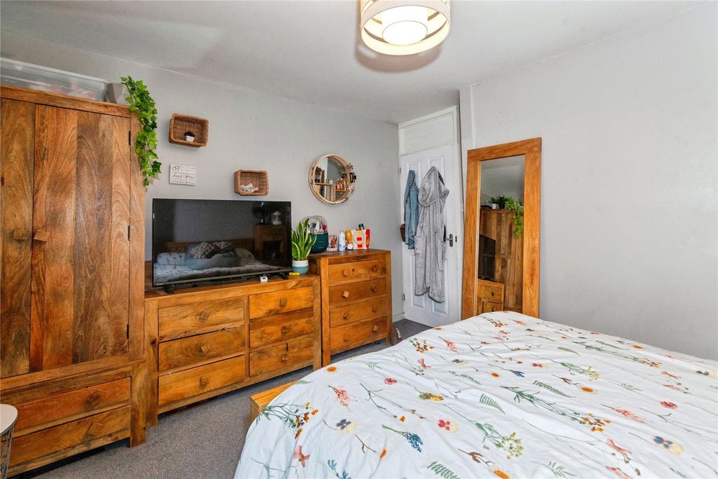 Additional image 18 of 4 bed semi-detached house for saleCox Green Lane, Maidenhead, Berkshire SL6
